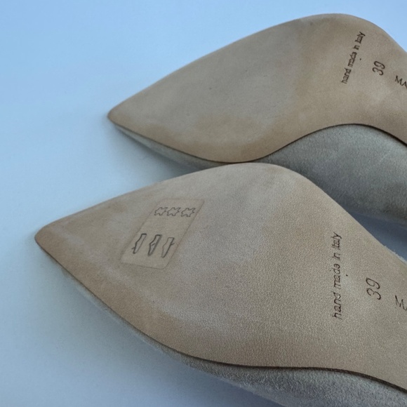 Manolo Blahnik BB 90 Light Beige Suede Pointed Toe Pumps, Size 39 - Picture 5 of 5